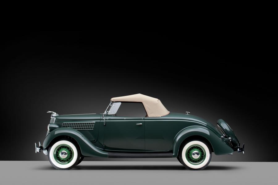  Ford DeLuxe Roadster 1935 года  (фото 13 из 41)